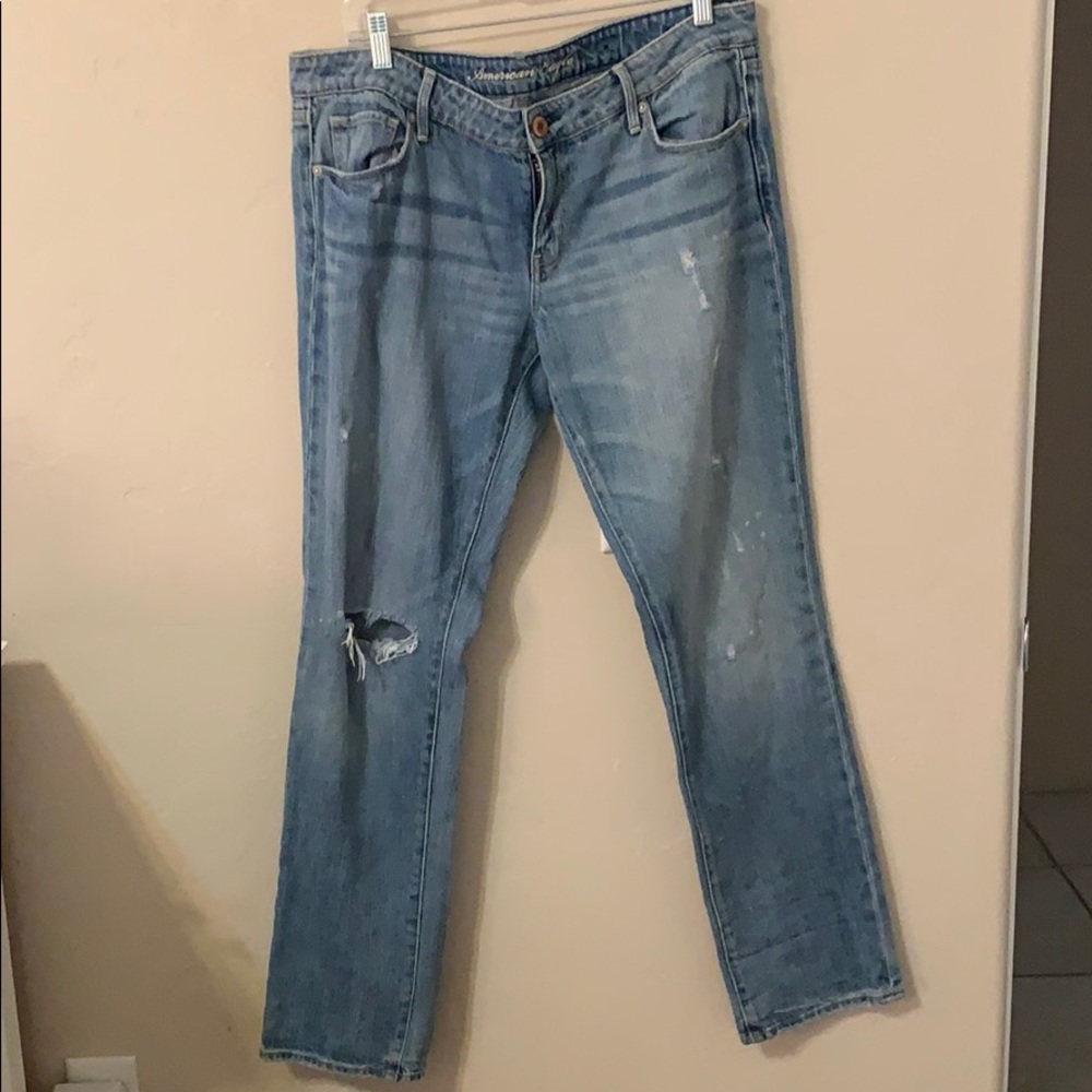 American eagle Distressed jeans
